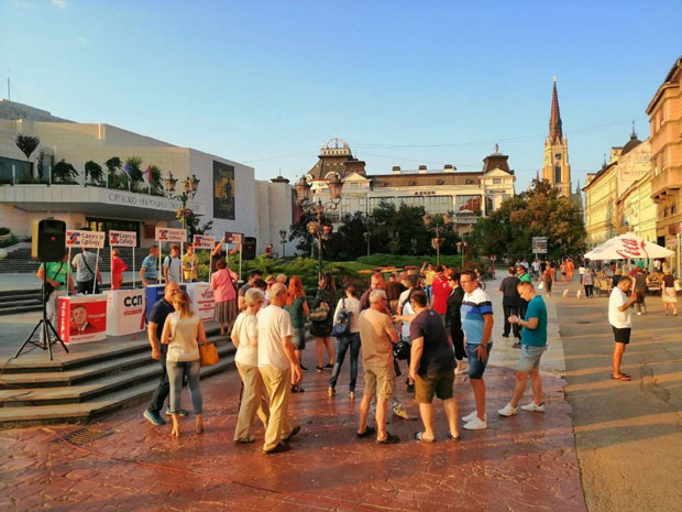 На протесту СзС у Новом Саду окупило се 20 људи